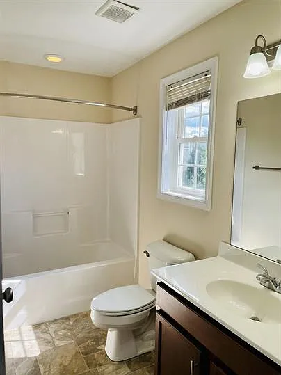 301 Rotunda St #101 — Photo 31