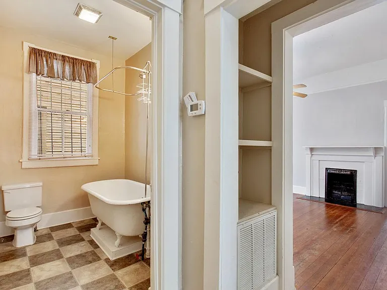 214 W Park Ave #A — Photo 7