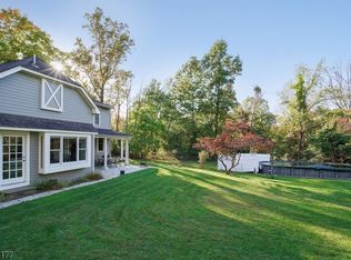 6 Dogwood Ln, Warren, NJ 07059