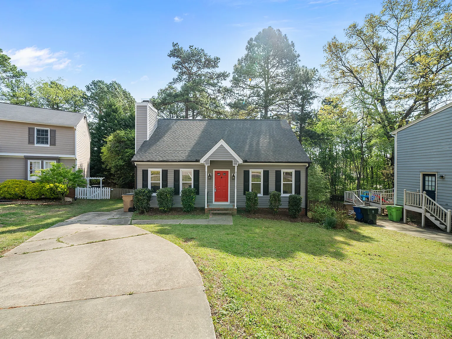 3 bed, 1507 sqft, $2,300 — Photo 1
