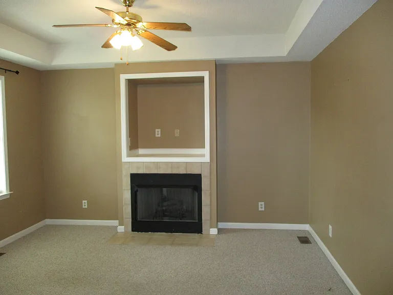 3169 Buckhorn Ct — Photo 2