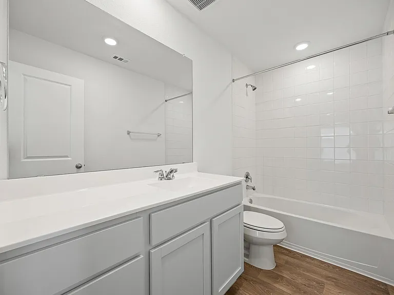 310 Puerto Plata Ave — Photo 17