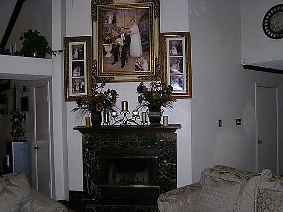 4th image of 2901 Creekwood Ln