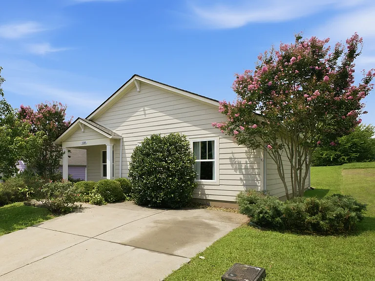 3288 Rainwood Dr — Photo 28