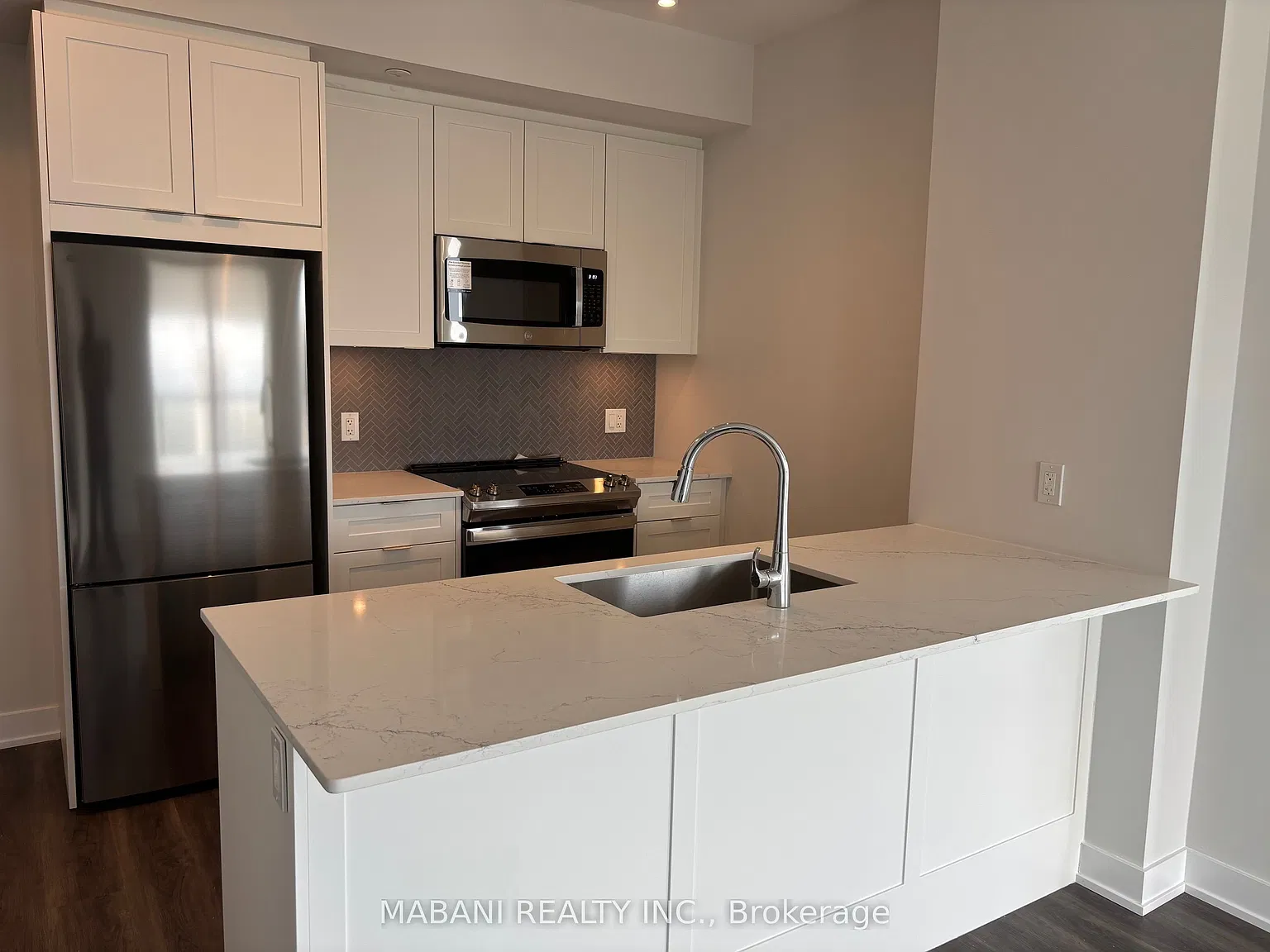 2 bed, $2,900 — Photo 2