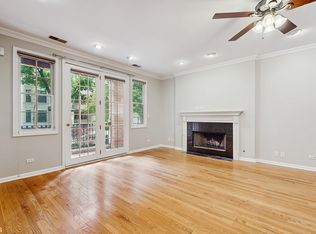 708 W Aldine Ave #201, Chicago, IL 60657