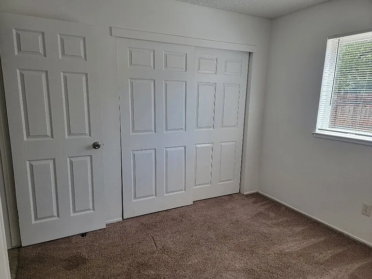 10020 Biscanewoods Way — Photo 14