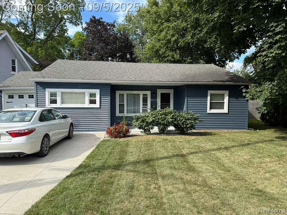 1st image of 25736 E Huron River Dr