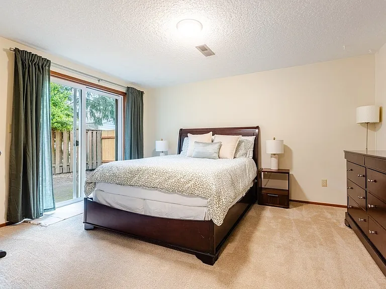 7055 SW Wilson Ave — Photo 7