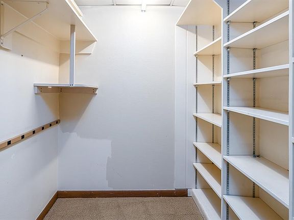 2nd image of 6335 W Northwest Hwy APT 518