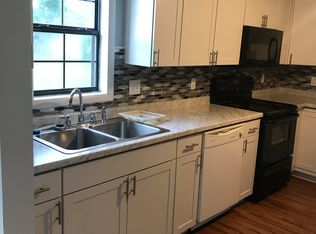 2901 Taft Ave, Groves, TX 77619