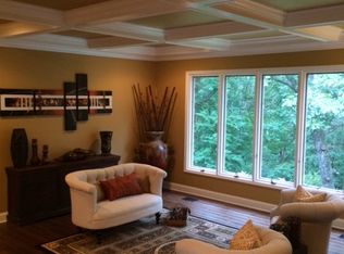 7829 Stonehenge Dr, Chattanooga, TN 37421