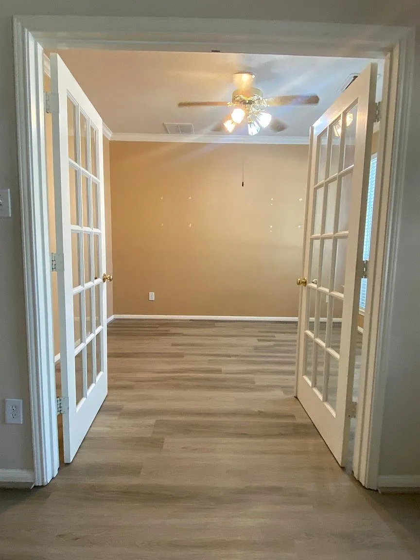 4 bed, 3.5 bath, 2831 sqft, $2,875 — Photo 3