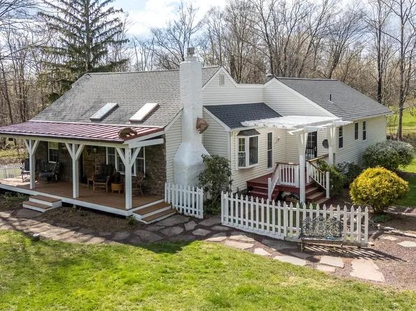 562 Geigel Hill Rd, Ottsville, PA 18942