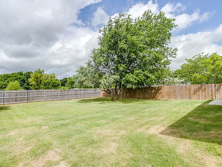 609 Mesquite Dr — Photo 29