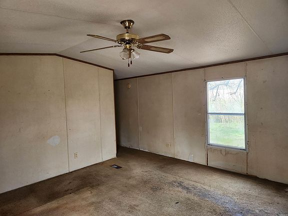 2nd image of 704 S May St