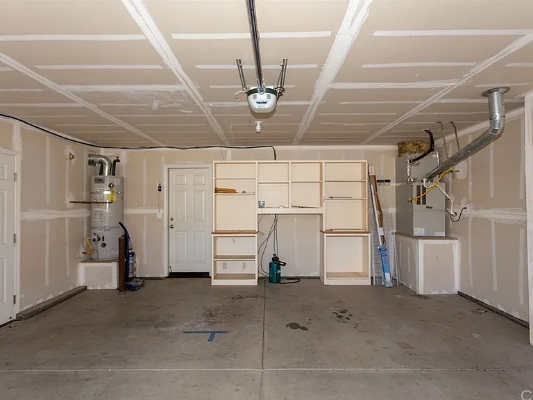 274 Pyramid Ave — Photo 31