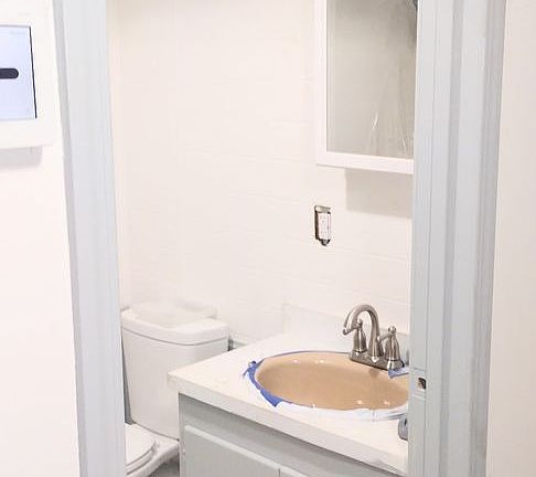 5th image of 103 W Moore St