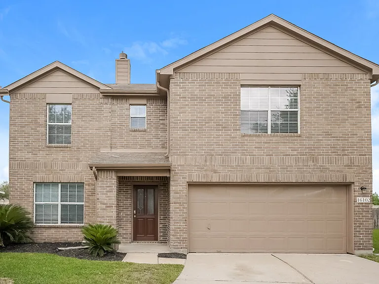16102 Dawn Marie Ln — Photo 1