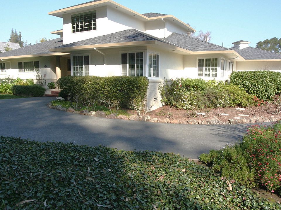 1st image of 600 Sharon Ave