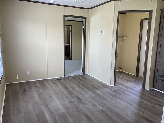 5th image of 886 Pine Mills Rd