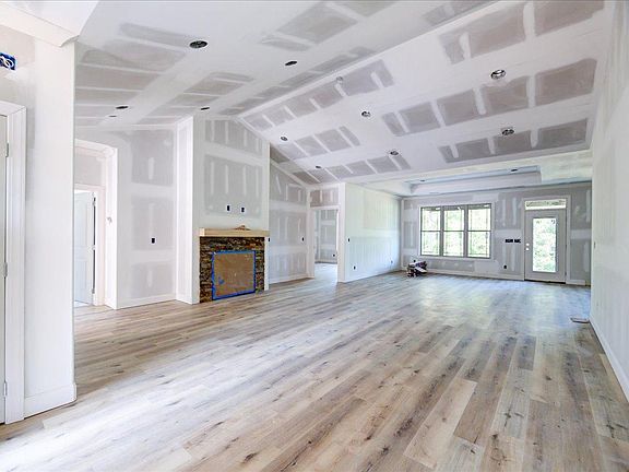 4th image of 218 Ogana Ln