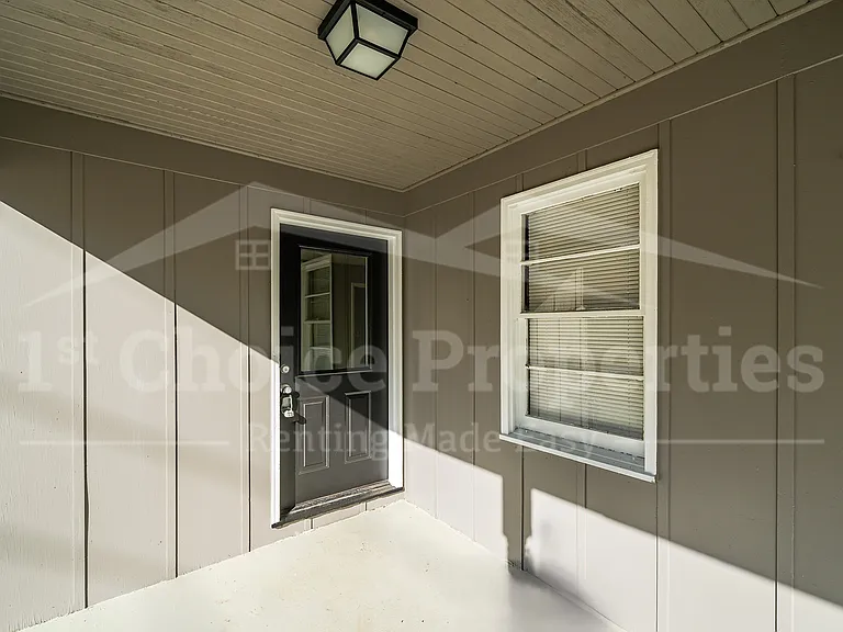 108 13th Ave NW — Photo 5