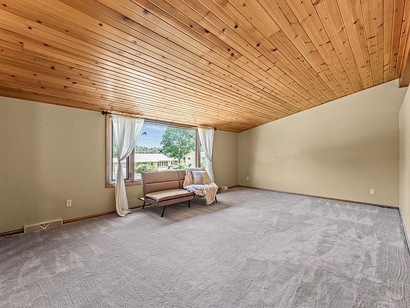 4th image of 1136 2nd St