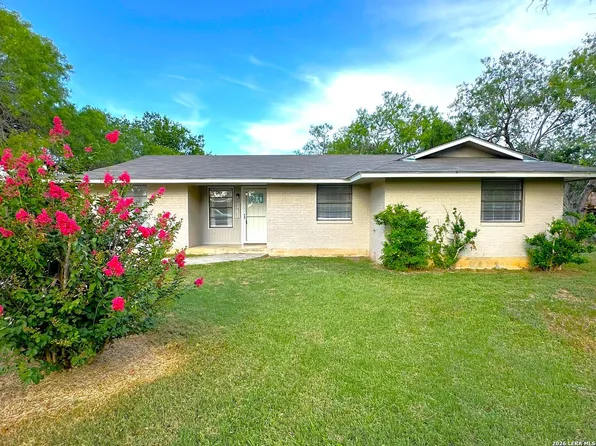 347 COUNTRY ACRES DR, Seguin, TX 78155