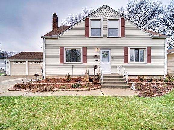 4th image of 256 Longford Ave