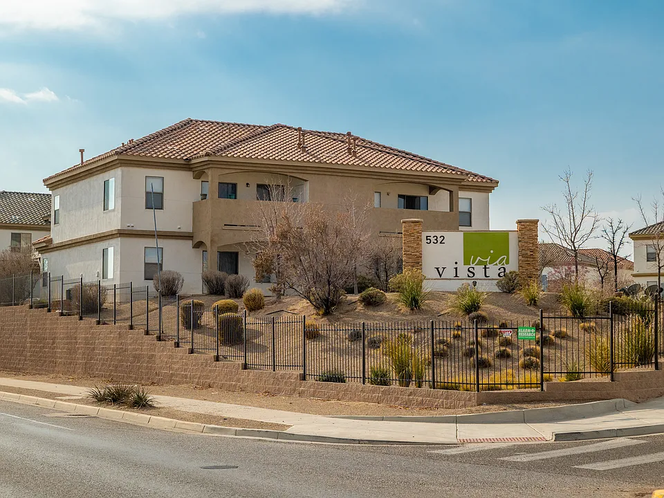 Via Vista Apartment Community