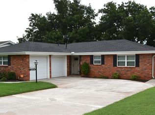 1208 Mayer Ln, Elk City, OK 73644