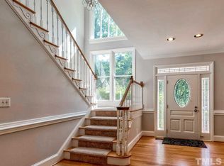 9 Trappers Ct, Durham, NC 27712