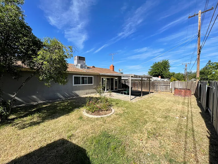 6834 Treebine Ave #1 — Photo 13