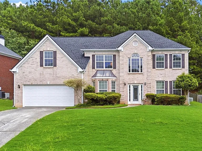 3032 Mockingbird Ln — Photo 1