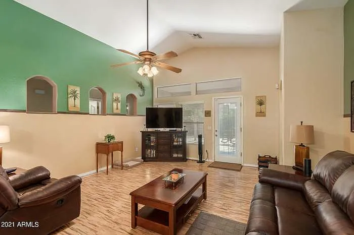 2638 S 85th Dr — Photo 12