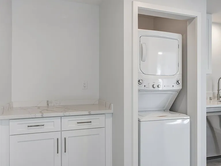 501 N. Ditmar — Photo 20