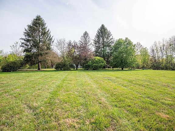 2nd image of 101 Shelton Ln