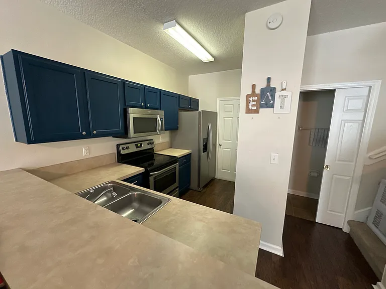 539 Hopewell Dr — Photo 7