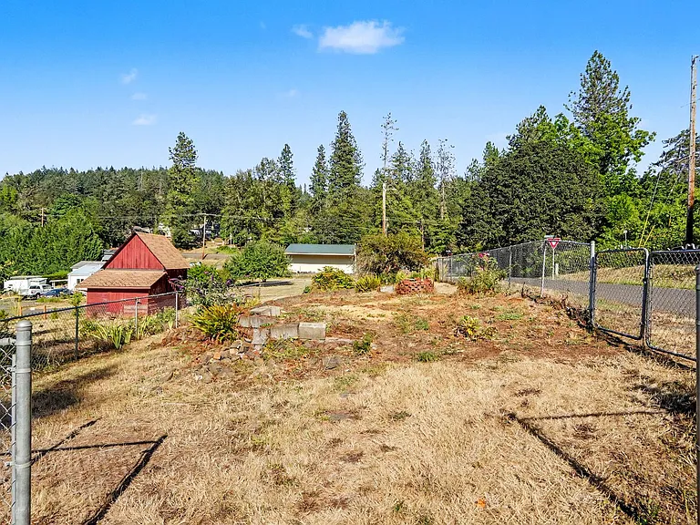 30645 Fisher St — Photo 22