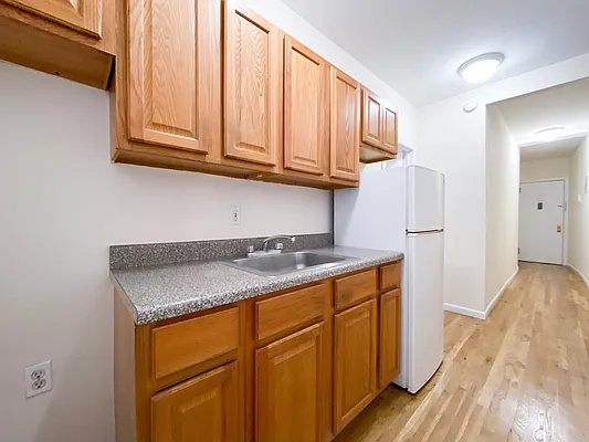 Rented by Compass | media 13