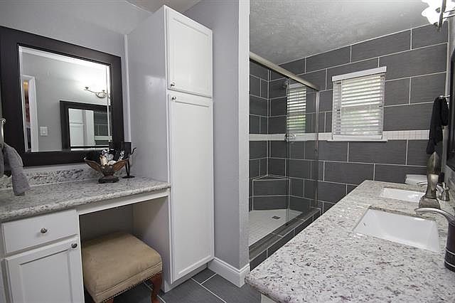1st image of 4108 Selkirk Dr W