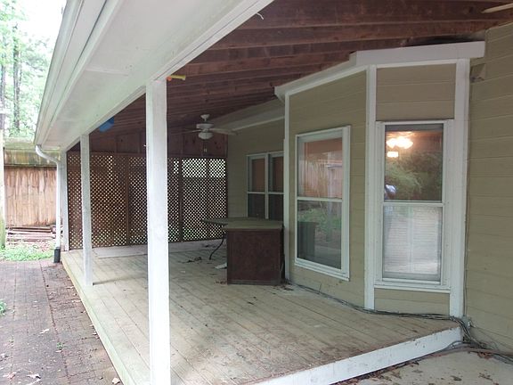 2nd image of 2060 Castle Royale Dr