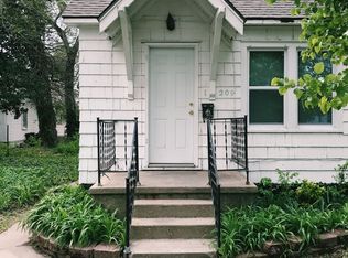 209 W 8th Ave APT 1, Hutchinson, KS 67501