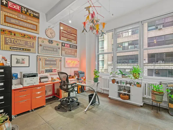 335 West 38th Street image 8 of 21