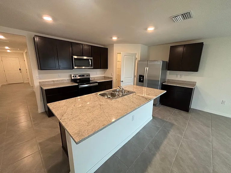 481 W Rexford Dr — Photo 13
