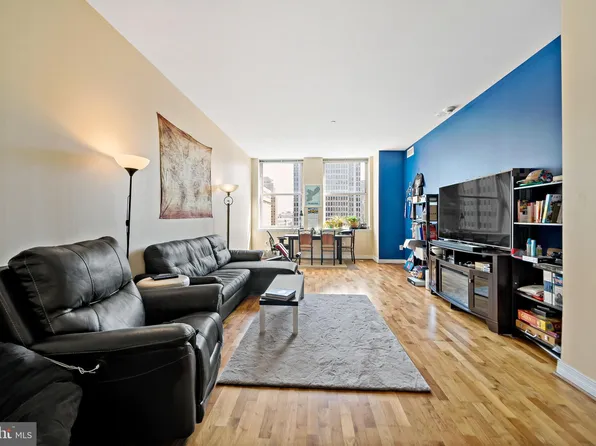 1600 Arch St APT 820, Philadelphia, PA 19103