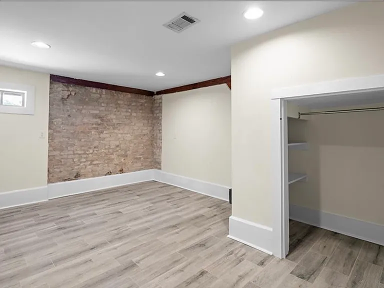 5815 S Robertson St — Photo 16