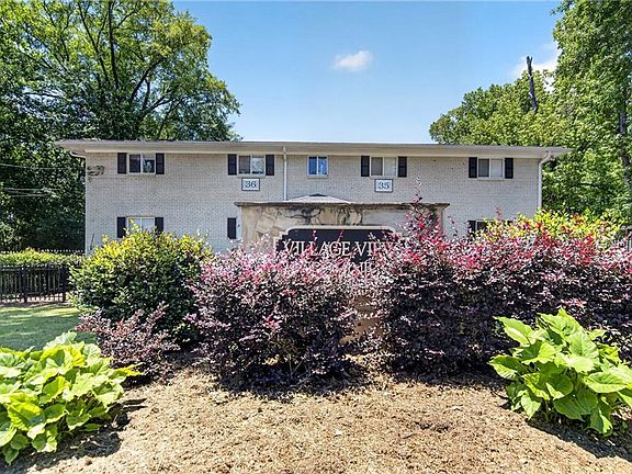 2nd image of 255 Jefferson Pl APT 23