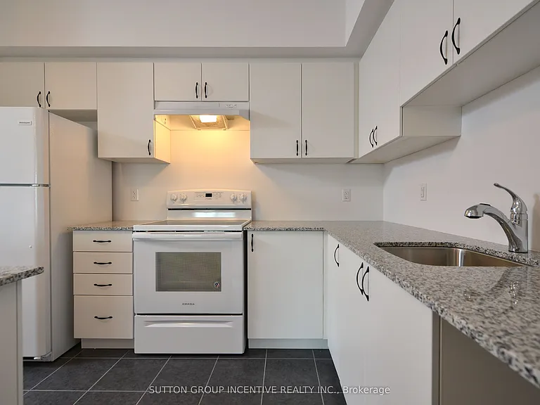 306 Essa Rd #505 — Photo 16